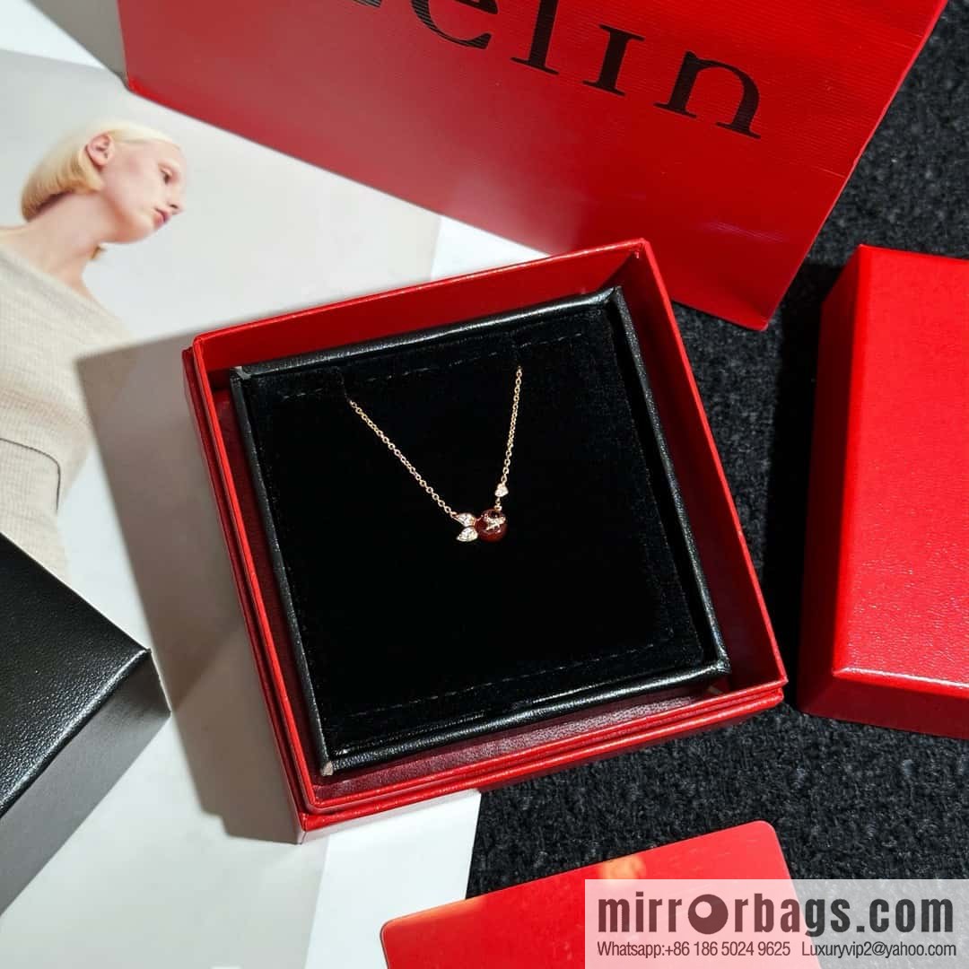 ❗️New ❗️ ☀️ Original ☀️ Qeelin Kirin Goldfish Necklace ☀️