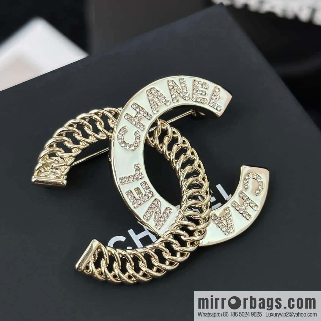 ❗️New ❗️ ☀️ New ☑️ Chanel Double C Half Letter Half Chain Brooch ☀️