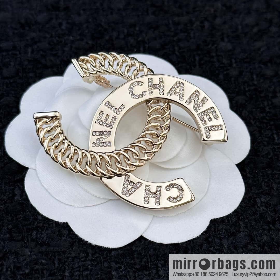 ❗️New ❗️ ☀️ New ☑️ Chanel Double C Half Letter Half Chain Brooch ☀️