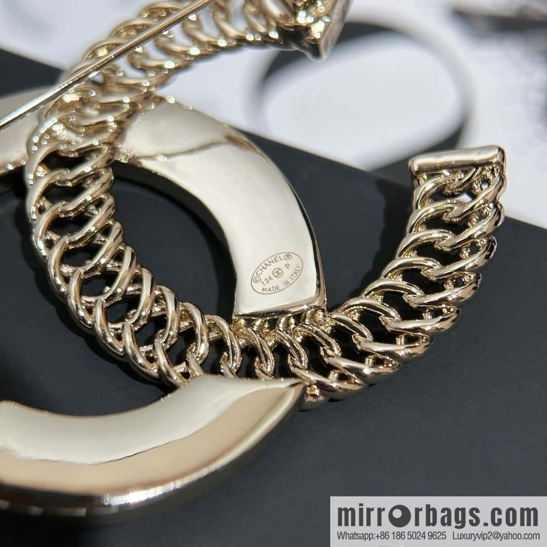 ❗️New ❗️ ☀️ New ☑️ Chanel Double C Half Letter Half Chain Brooch ☀️