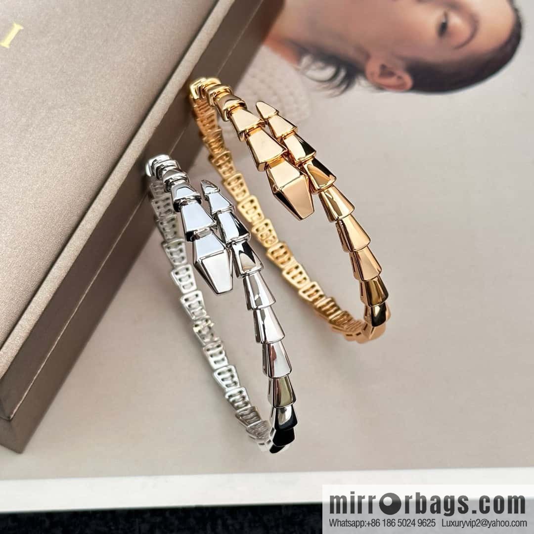 ❗️CNC version ❗️ ☀️ Seiko version A ☀️ Bulgari BVLGARI narrow version glossy snake bone bracelet ☀️