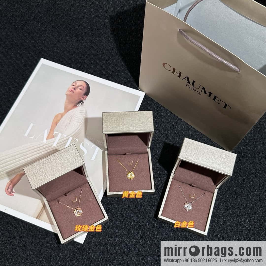 ❗️New ❗️ ☀️ Original A ☀️ Chaumet Paris CHAUMET New Bee Badge Necklace ☀️