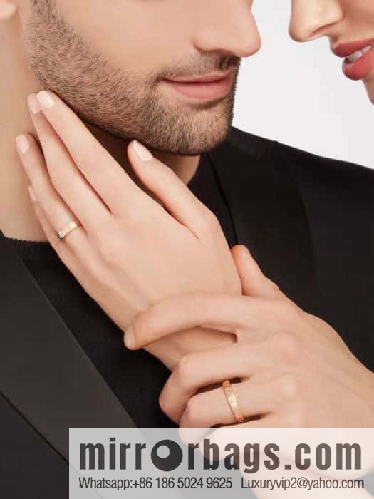 ❗️ New ❗️ ☀ Seiko version A ☀ BVLGARI glossy snake bone ring ☀