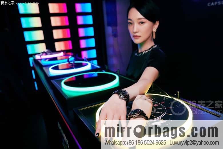 CHANEL Chanel J12 series color neon Swiss original imported counter ETA movement 33mm watch diameter women's watch