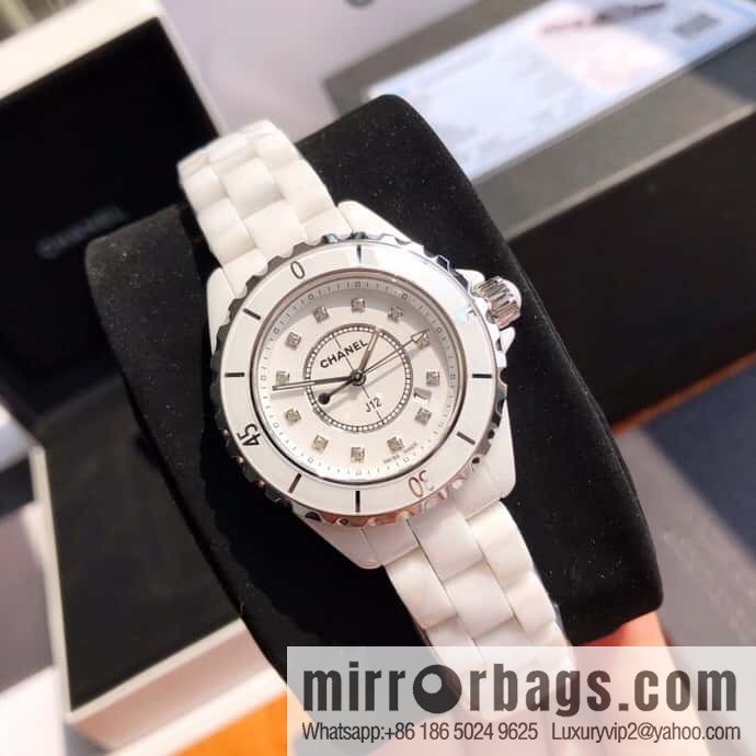 Women's model, official synchronization, and higher quality, the new H5698 brand Chanel series J12 movement type quartz gender women's quartz appearance details table diameter 33 mm