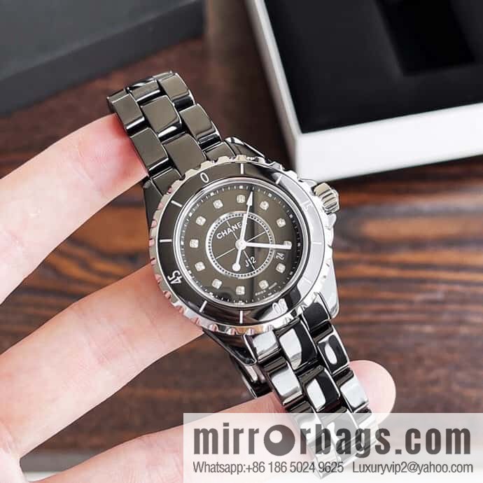 Women's model, official synchronization, and higher quality, the new H5698 brand Chanel series J12 movement type quartz gender women's quartz appearance details table diameter 33 mm