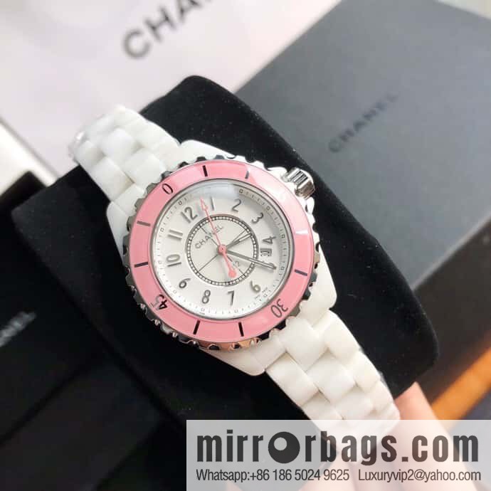 Women's model, official synchronization, and higher quality, the new H5698 brand Chanel series J12 movement type quartz gender women's quartz appearance details table diameter 33 mm