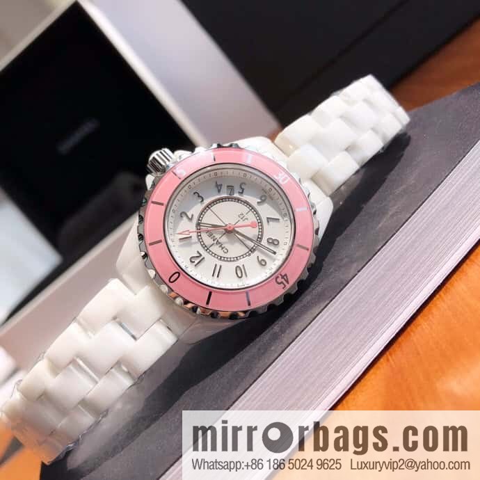 Women's model, official synchronization, and higher quality, the new H5698 brand Chanel series J12 movement type quartz gender women's quartz appearance details table diameter 33 mm