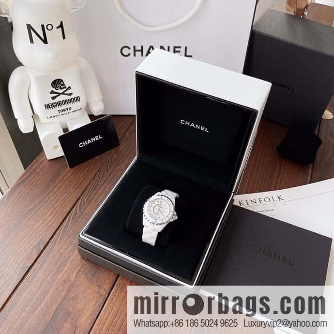 Women's model, official synchronization, and higher quality, the new H5698 brand Chanel series J12 movement type quartz gender women's quartz appearance details table diameter 33 mm
