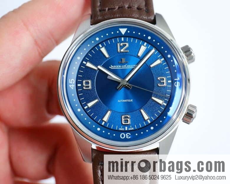 Jaeger-LeCoultre Beichen series V3 version diameter 41MM synchronous original streamlined stainless steel case escorts the watch with imported 9015 movement