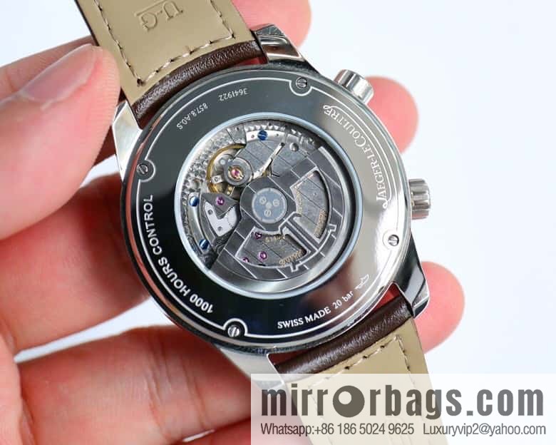 Jaeger-LeCoultre Beichen series V3 version diameter 41MM synchronous original streamlined stainless steel case escorts the watch with imported 9015 movement