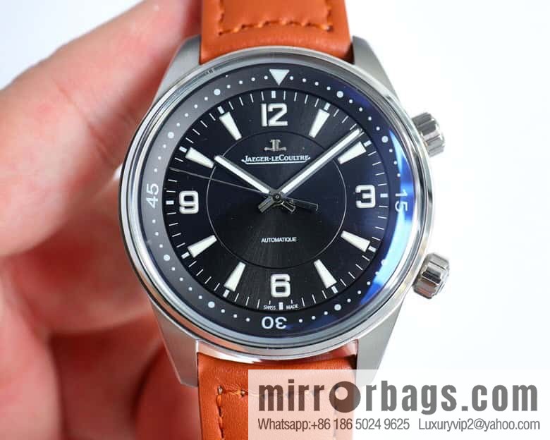 Jaeger-LeCoultre Beichen series V3 version diameter 41MM synchronous original streamlined stainless steel case escorts the watch with imported 9015 movement