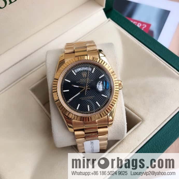 Rolex log type, the whole body is wrapped in 18k gold, the watch diameter is 41mm, and the original Swiss eta-2836 movement watch is loaded.
