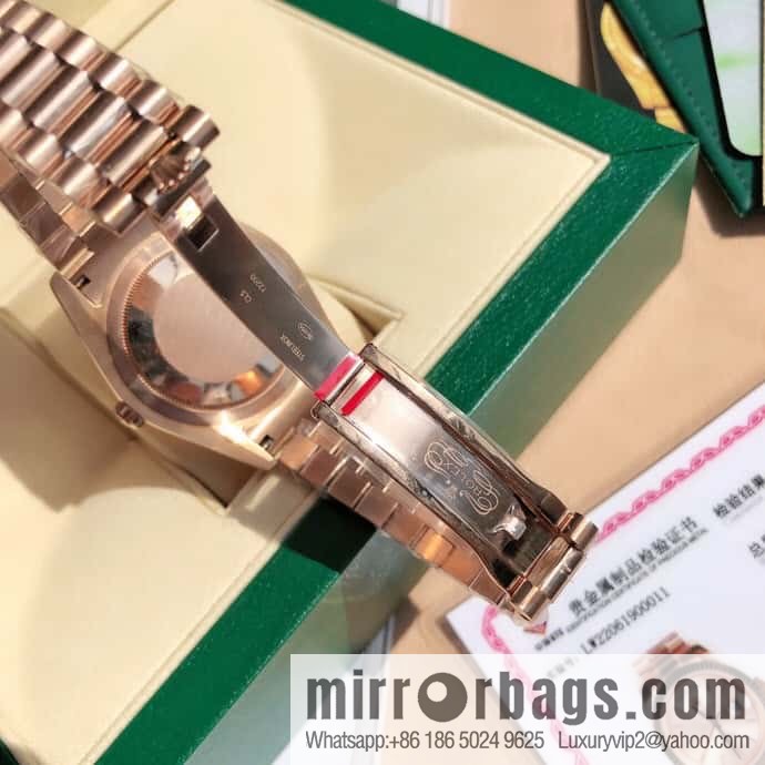 Rolex log type, the whole body is wrapped in 18k gold, the watch diameter is 41mm, and the original Swiss eta-2836 movement watch is loaded.