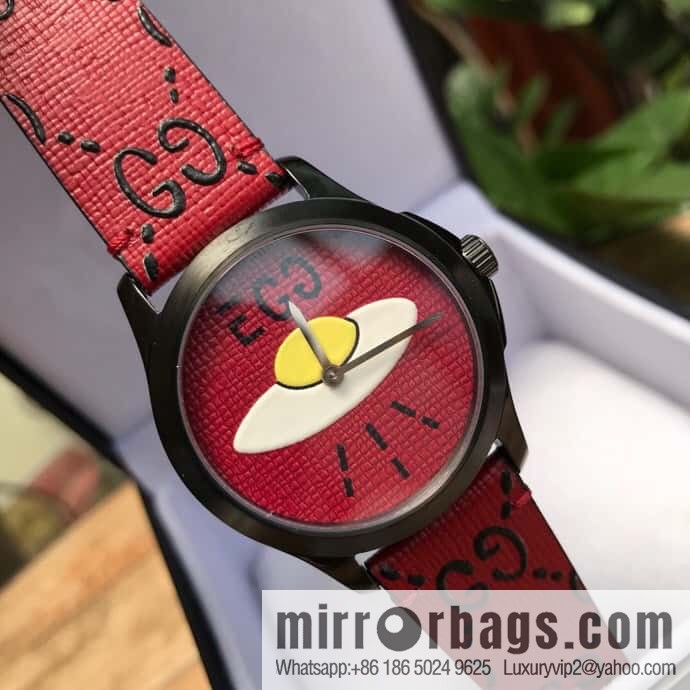 Gucci GUCCI's latest watch black rubber strap with three-dimensional Gucci logo and black PVD pin clasp, Rhonda quartz movement