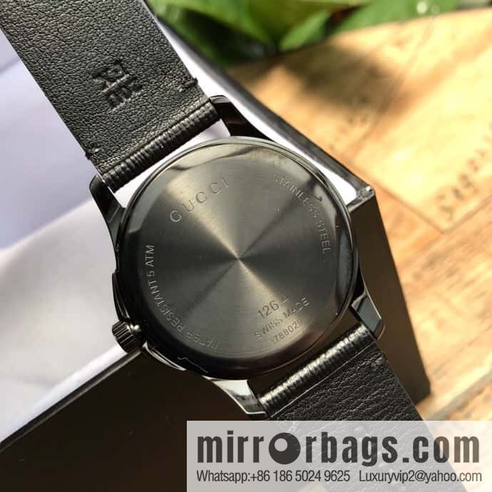 Gucci GUCCI's latest watch black rubber strap with three-dimensional Gucci logo and black PVD pin clasp, Rhonda quartz movement