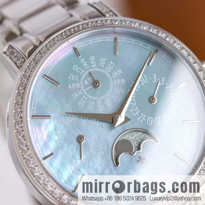 Vacheron Constantin Traditionnelle series perpetual calendar 36.5 mm diameter watch model: 4305T/000R-B947