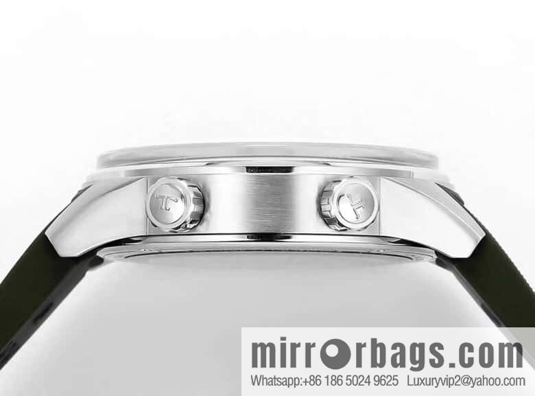 Produced by BLS, the calendar-type thin and stable 9015 movement of the Jaeger-LeCoultre Beichen series was changed to the JCL.899A/1 movement watch