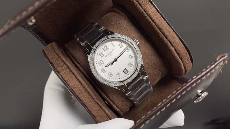 Patek Philippe TWENTY~ 4 Series 7300 Watch 324SC Self-winding Movement