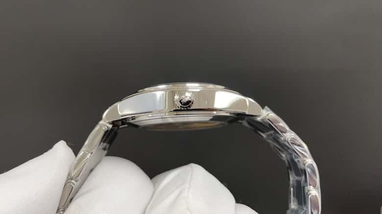 Patek Philippe TWENTY~ 4 Series 7300 Watch 324SC Self-winding Movement