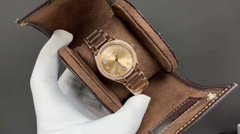 Patek Philippe TWENTY~ 4 Series 7300 Watch 324SC Self-winding Movement
