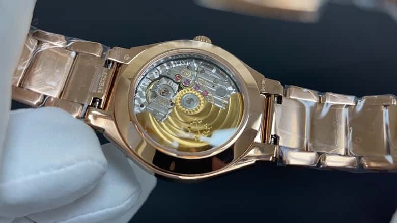 Patek Philippe TWENTY~ 4 Series 7300 Watch 324SC Self-winding Movement