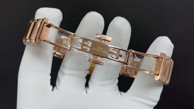Patek Philippe TWENTY~ 4 Series 7300 Watch 324SC Self-winding Movement