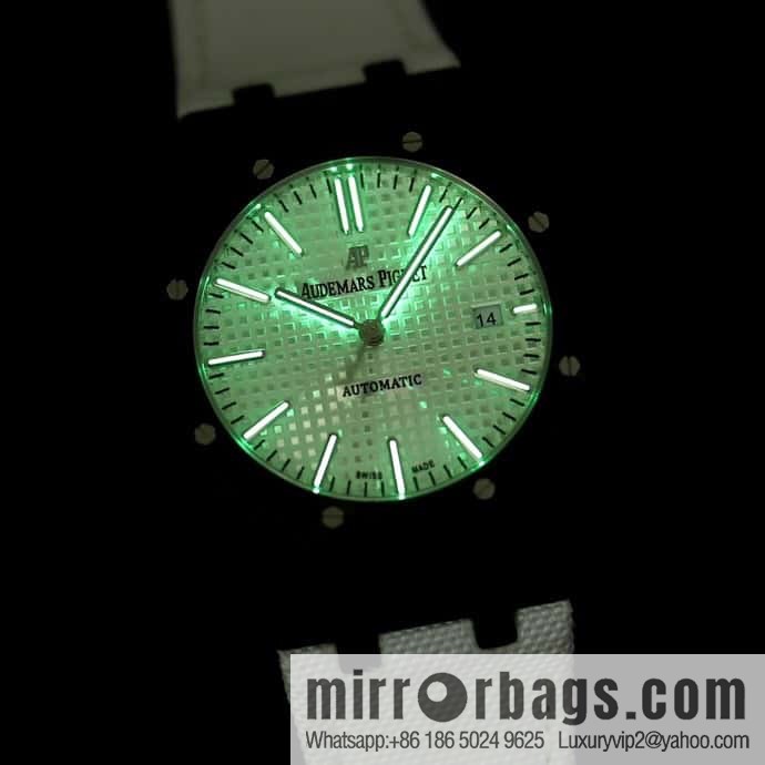 Audemars Piguet AP Royal Oak Audemars Piguet Cal.3120 * movement watch