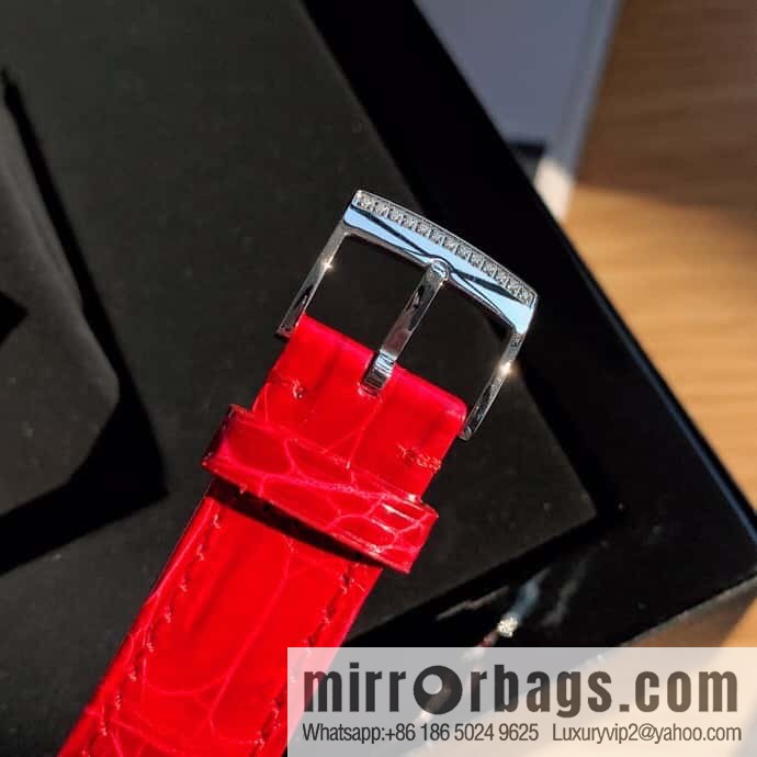 Piaget quartz women's original Swiss movement model GOA39191