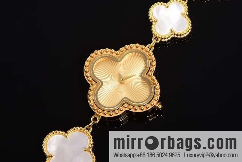 Van Cleef & Arpels -𝐕𝐚𝐧 𝐂𝐥𝐞𝐞𝐟 & 𝐀𝐫𝐩𝐞𝐥𝐬 Alhambra bracelet Swiss quartz watch