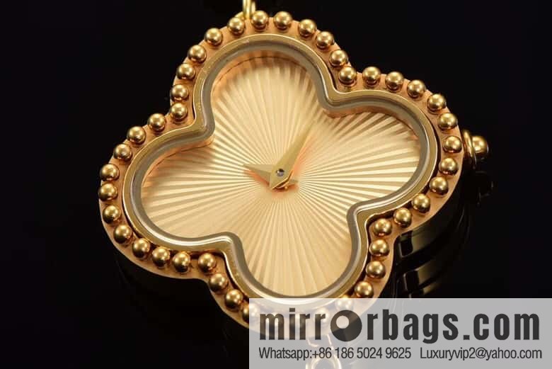 Van Cleef & Arpels -𝐕𝐚𝐧 𝐂𝐥𝐞𝐞𝐟 & 𝐀𝐫𝐩𝐞𝐥𝐬 Alhambra bracelet Swiss quartz watch