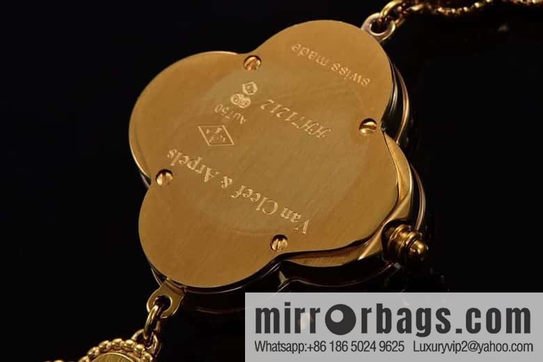 Van Cleef & Arpels -𝐕𝐚𝐧 𝐂𝐥𝐞𝐞𝐟 & 𝐀𝐫𝐩𝐞𝐥𝐬 Alhambra bracelet Swiss quartz watch