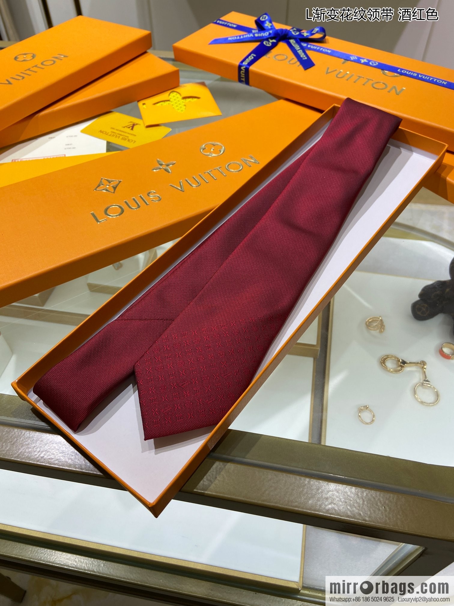 LV Louis Vuitton 100% top jacquard silk gradual change pattern tie