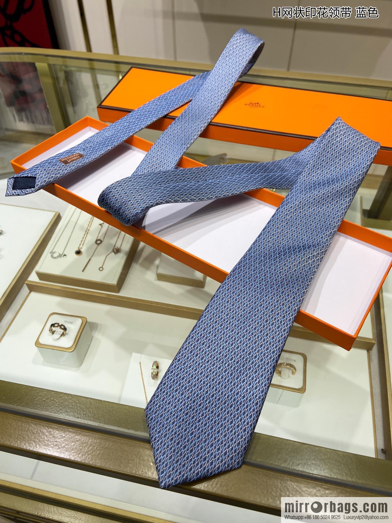 Hermes 100% Premium Twill Silk Mesh Print Tie