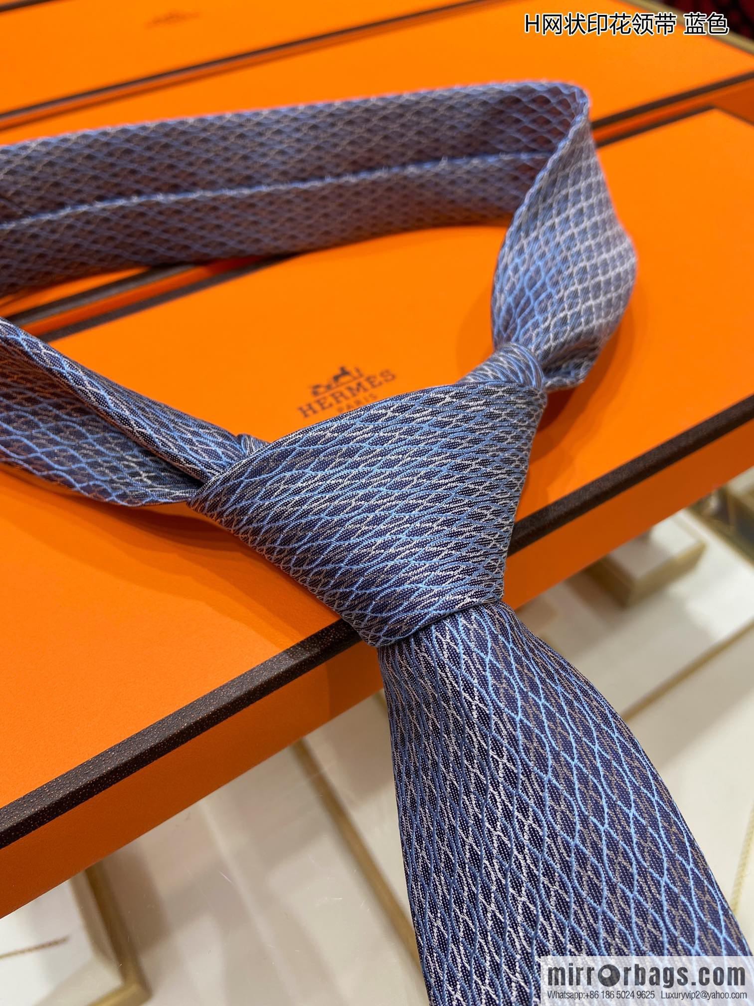 Hermes 100% Premium Twill Silk Mesh Print Tie