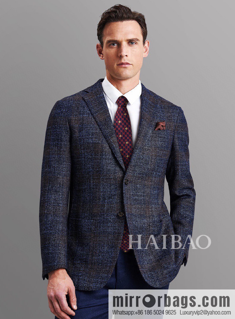 GUCCI Gucci 100% Top Jacquard Silk GG and Bee Tie