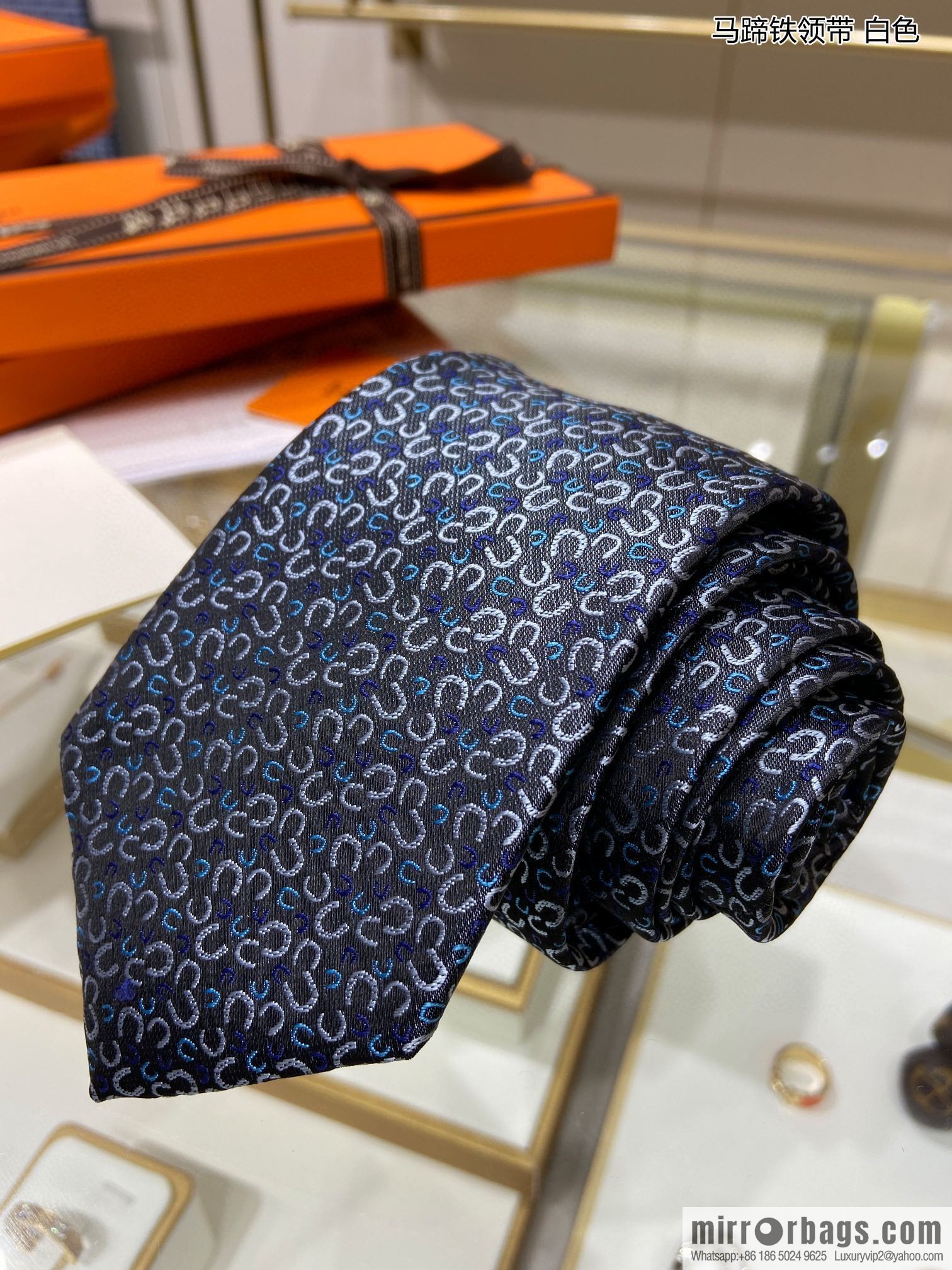 Hermes 100% Premium Twill Silk Horseshoe Tie
