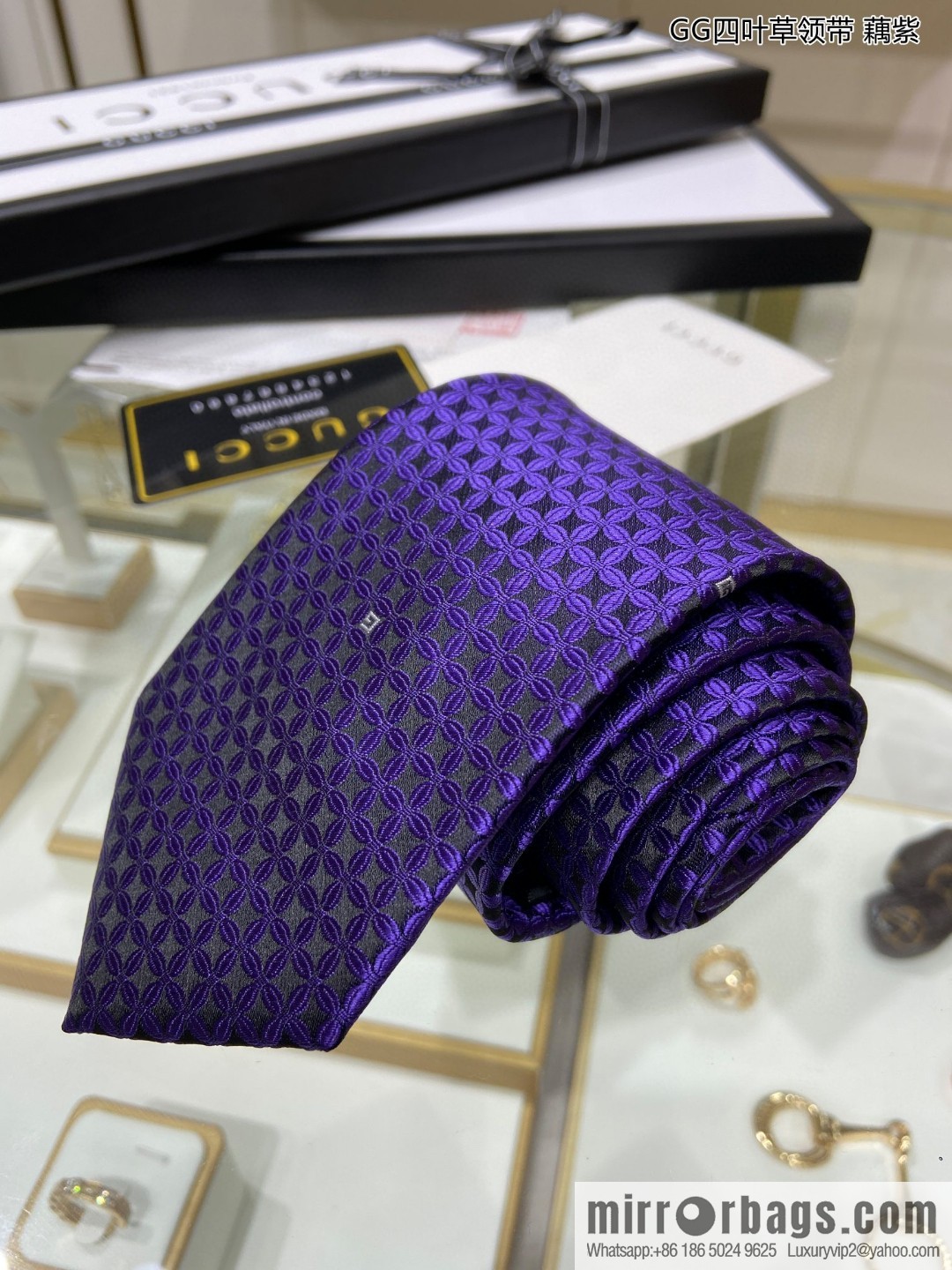 GUCCI Gucci 100% Top Jacquard Silk GG Clover Tie