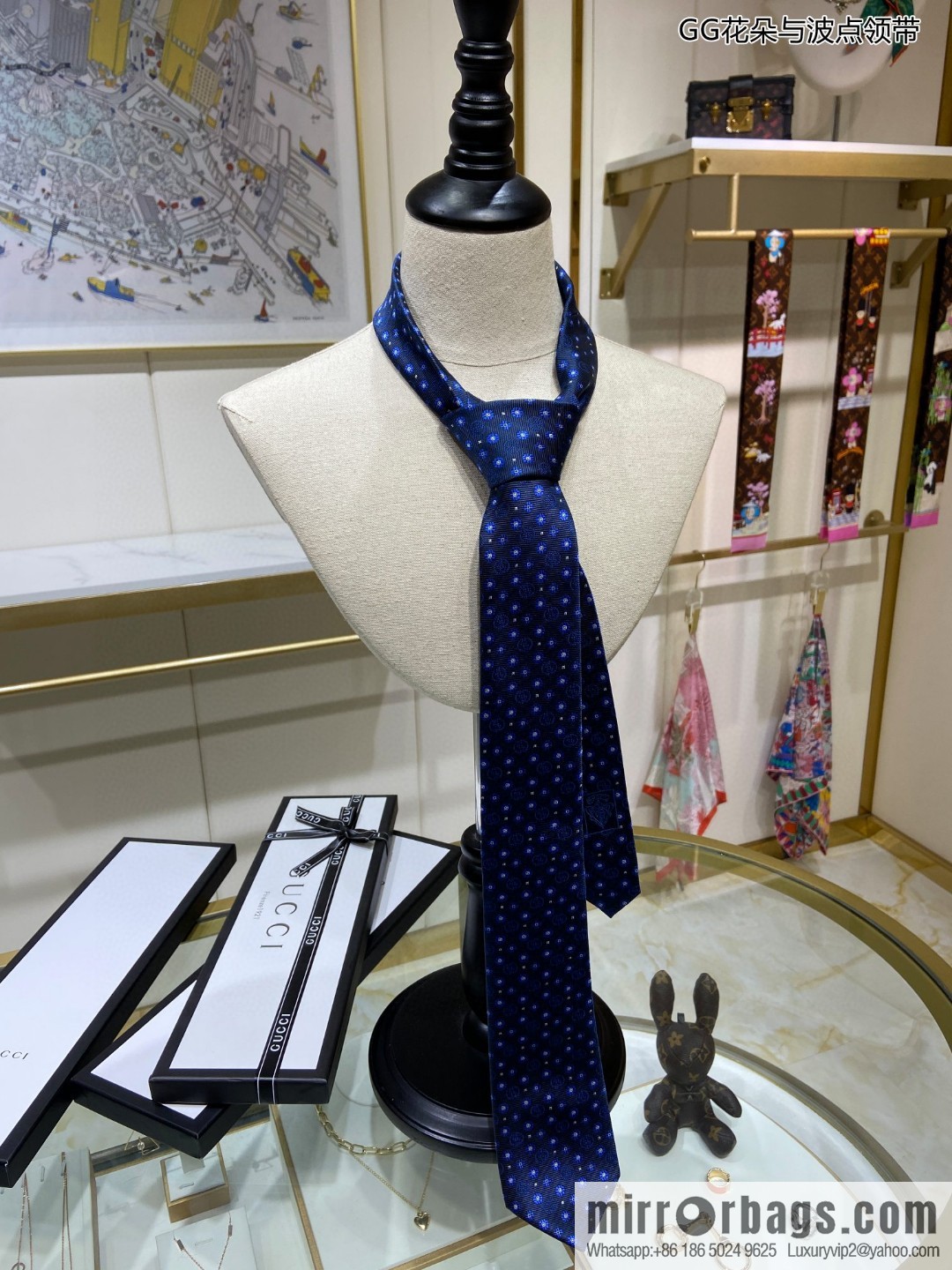 GUCCI Gucci 100% Top Jacquard Silk GG Flowers with Polka Dot Tie
