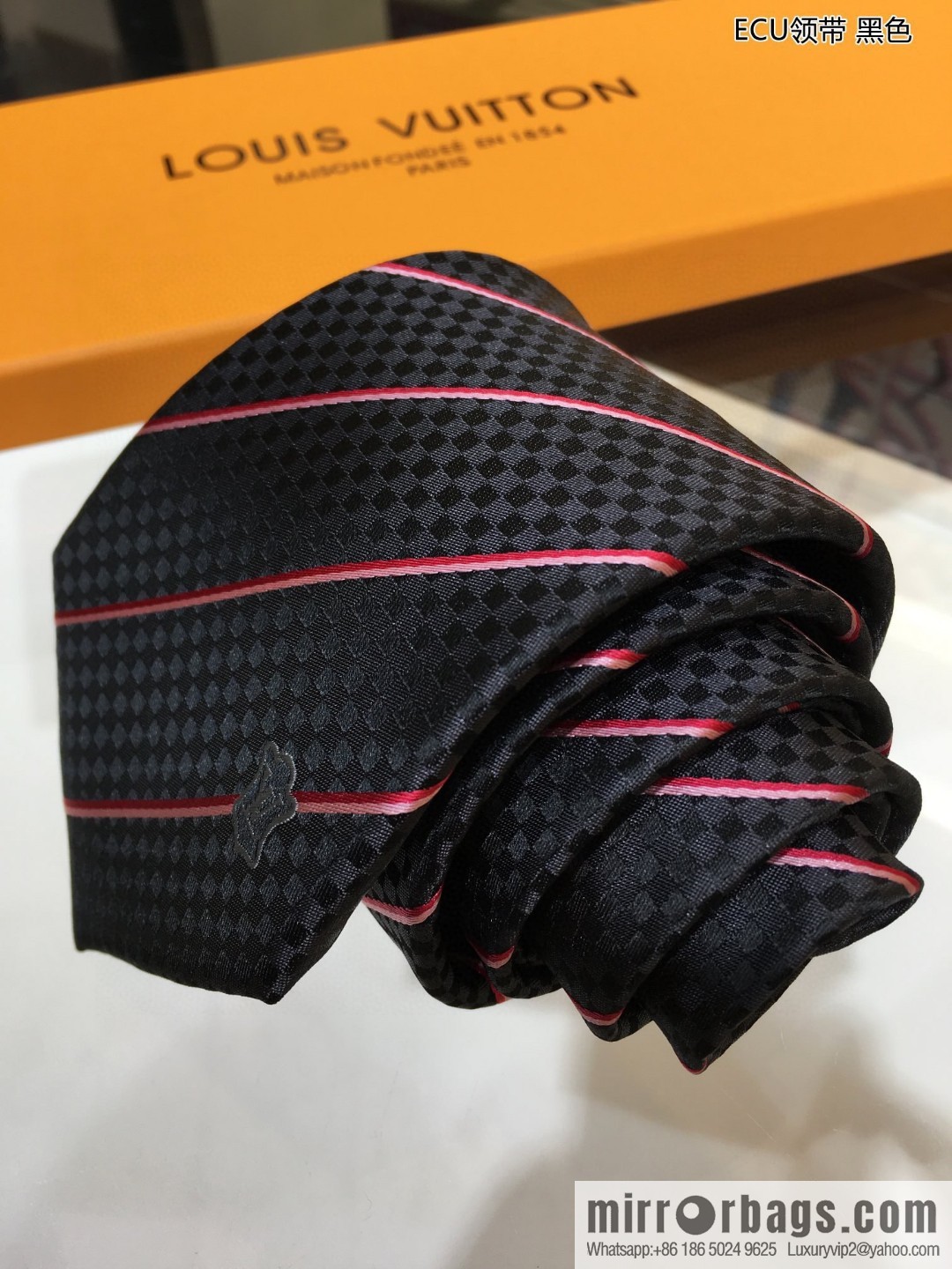 LV Louis Vuitton 100% Top Jacquard Silk ECU Tie M70176