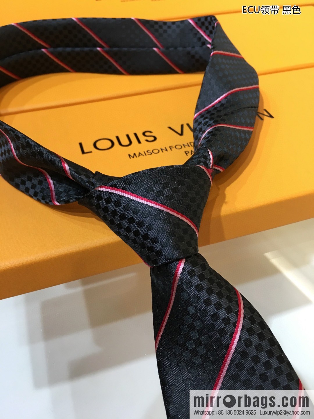 LV Louis Vuitton 100% Top Jacquard Silk ECU Tie M70176