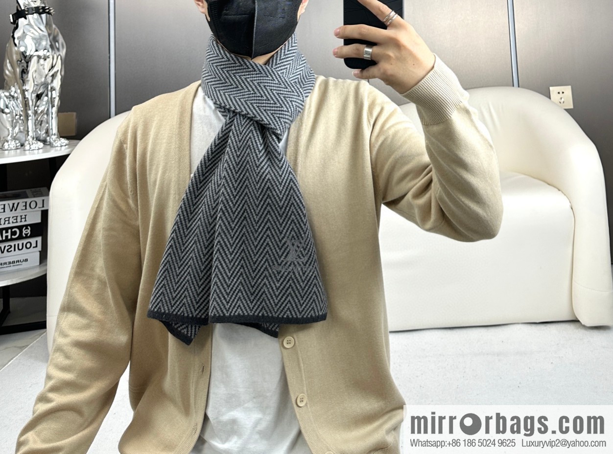 LV Louis Vuitton 100% Knitted Cashmere Classic Striped Woven Scarf