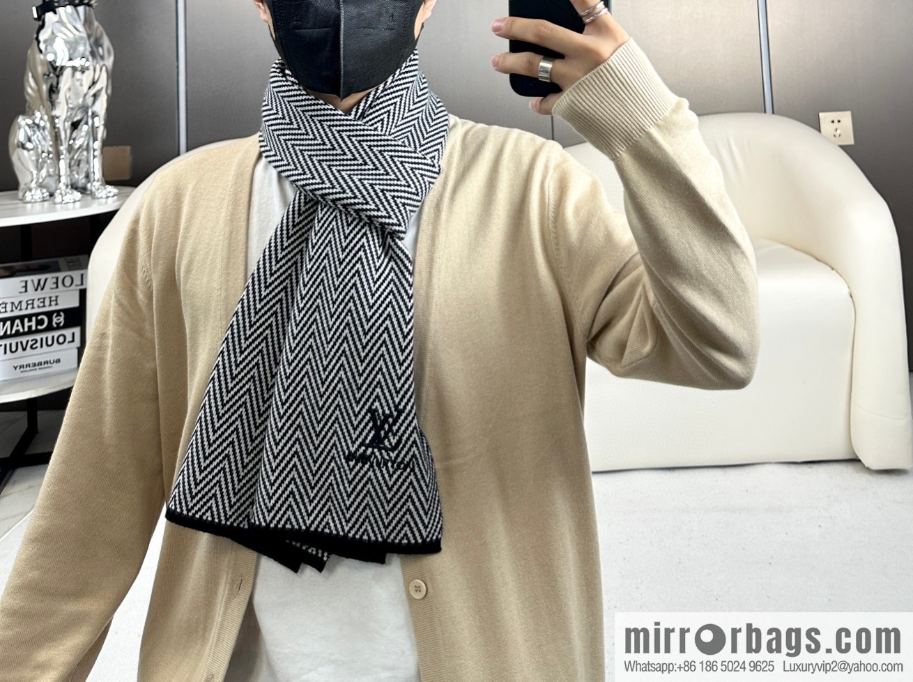 LV Louis Vuitton 100% Knitted Cashmere Classic Striped Woven Scarf