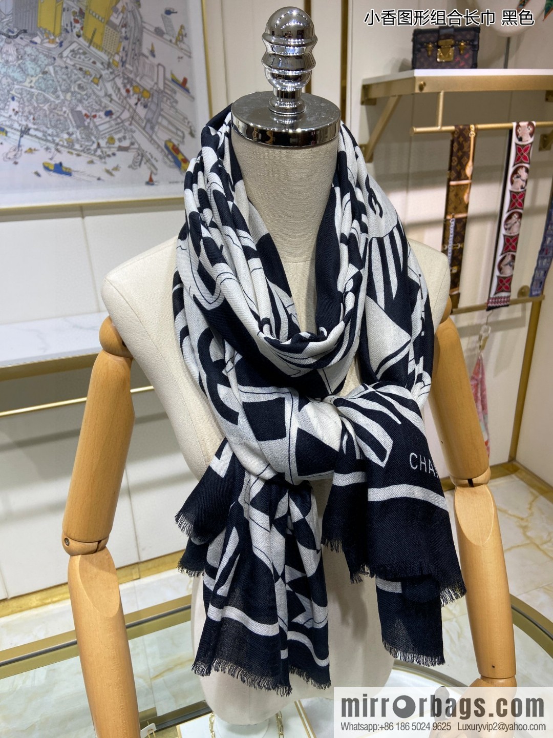 Chanel Xiaoxiang graphic combination long towel