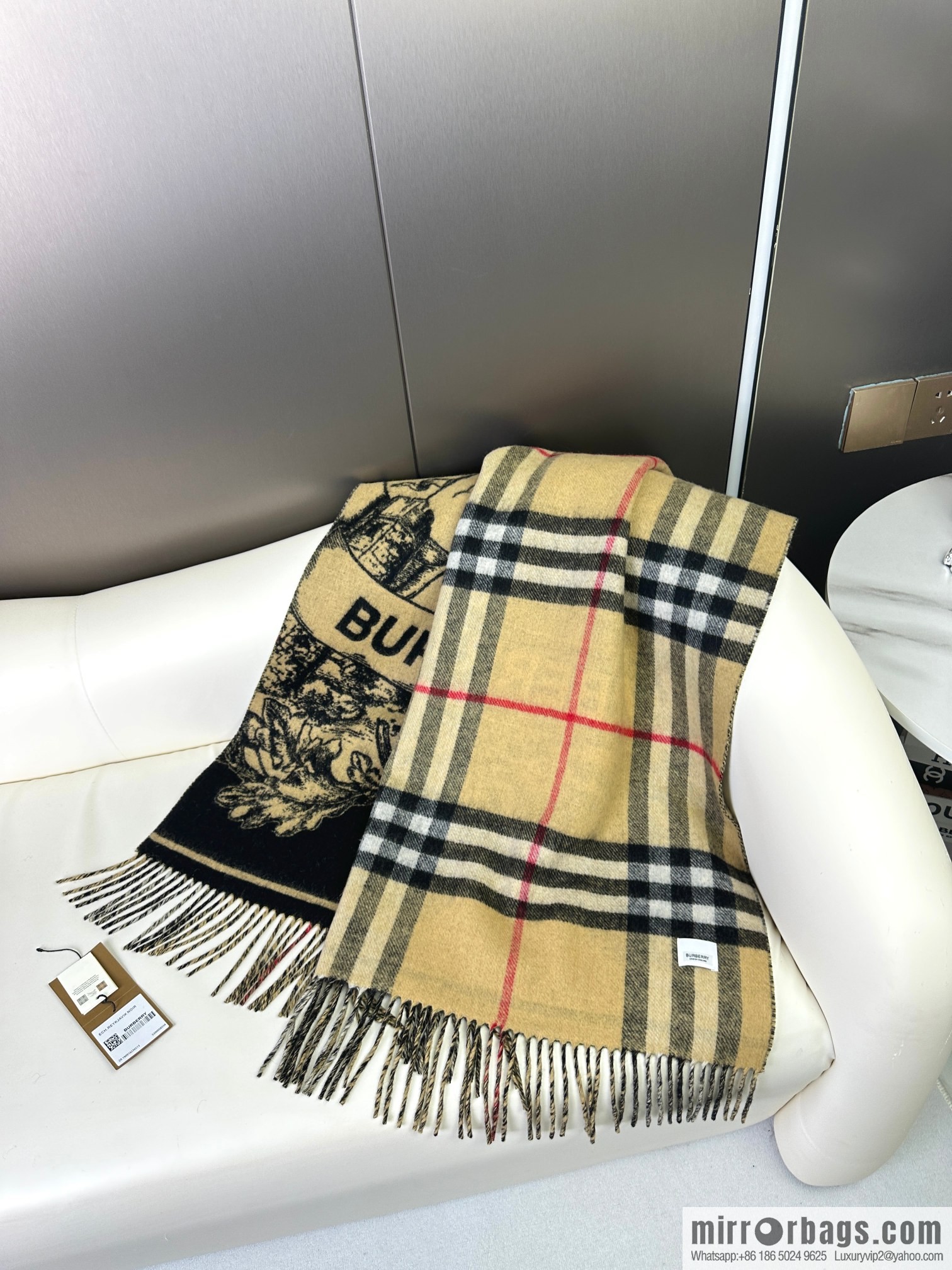 Burberry Burberry Bur Warhorse Knight Double Sided Shawl