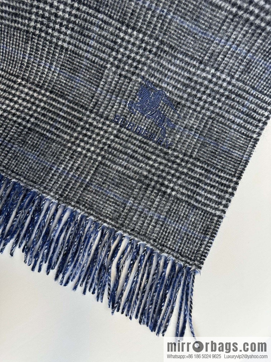 Burberry 23 autumn and winter new products, classic embroidered double-sided yarn-dyed checked scarf