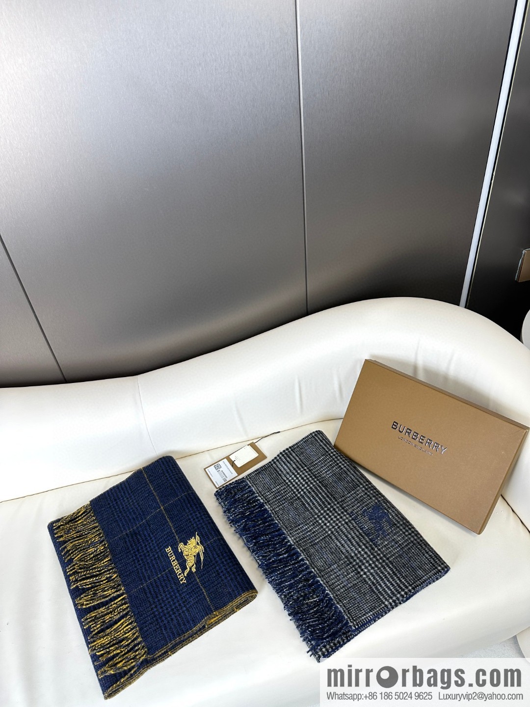 Burberry 23 autumn and winter new products, classic embroidered double-sided yarn-dyed checked scarf