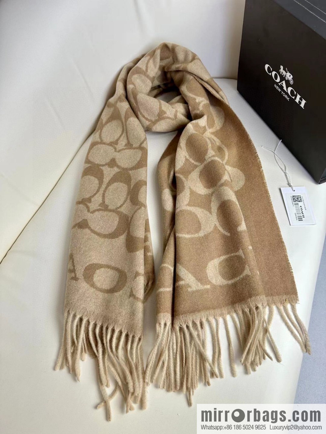 COACH Coach 2023 New Wool Shawl