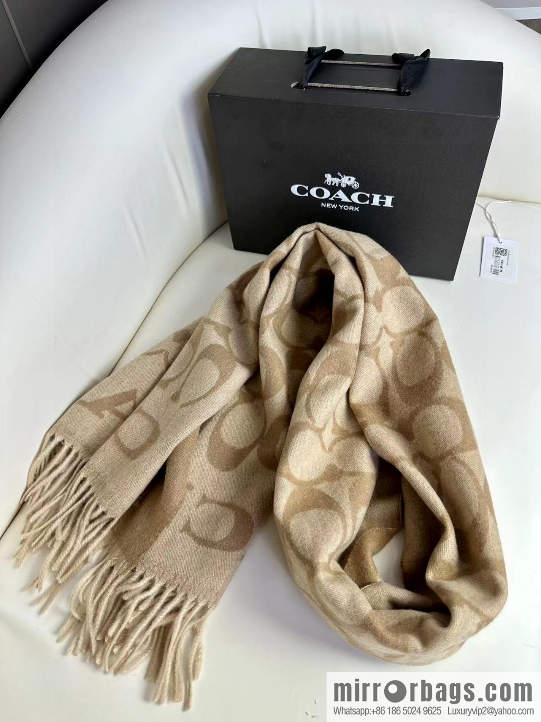 COACH Coach 2023 New Wool Shawl
