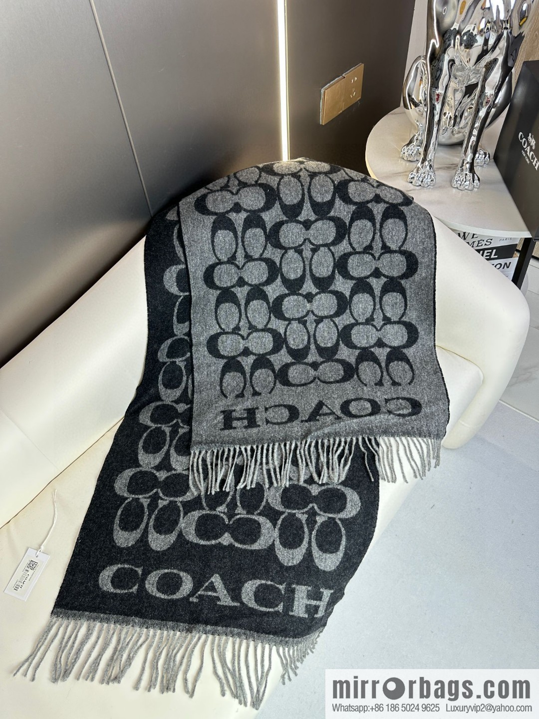 COACH Coach 2023 New Wool Shawl